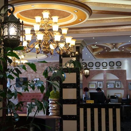 Boulevard Palace Hotel Monrovia Buitenkant foto
